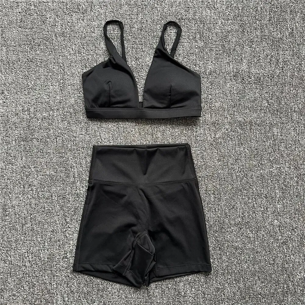 2025 Nude Deep V Neck Sport Bra Women Yoga Sets Workout Gym Scrunch High Waist Fitness Push Up Shorts Running Avtive Suits