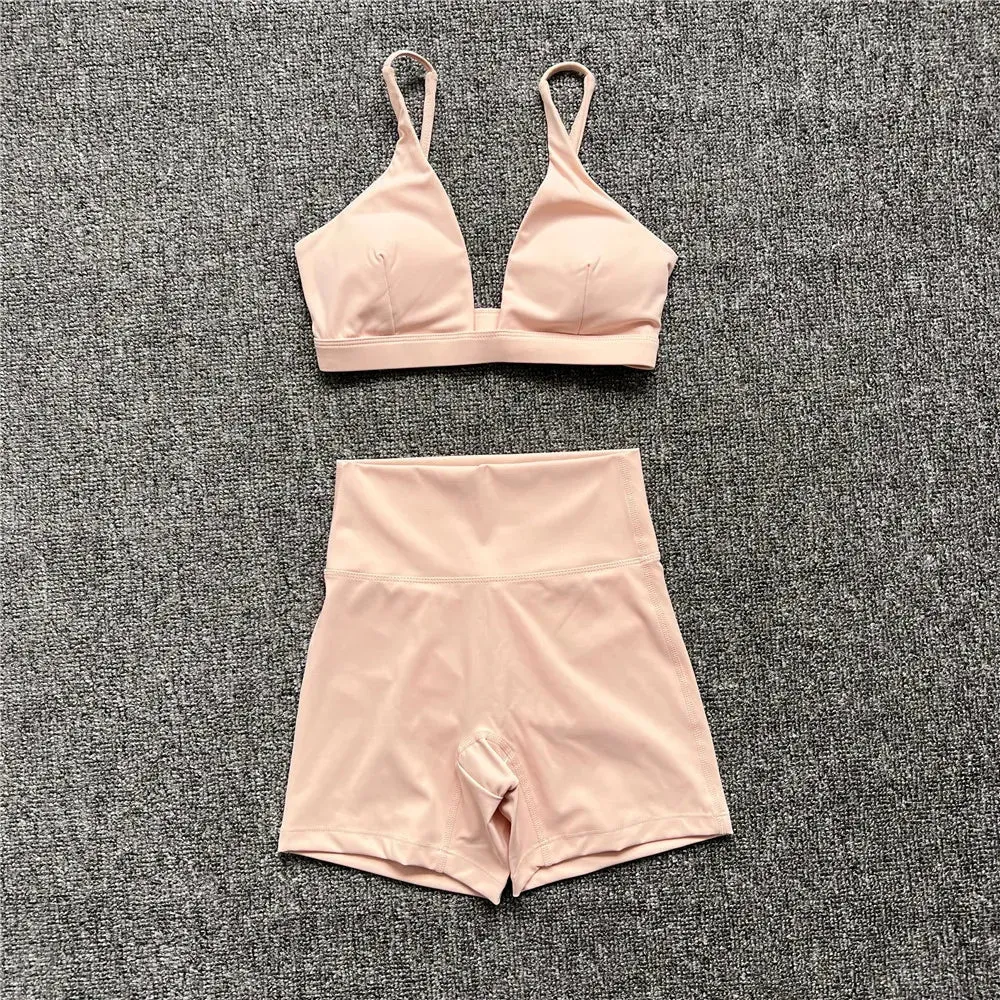 2025 Nude Deep V Neck Sport Bra Women Yoga Sets Workout Gym Scrunch High Waist Fitness Push Up Shorts Running Avtive Suits