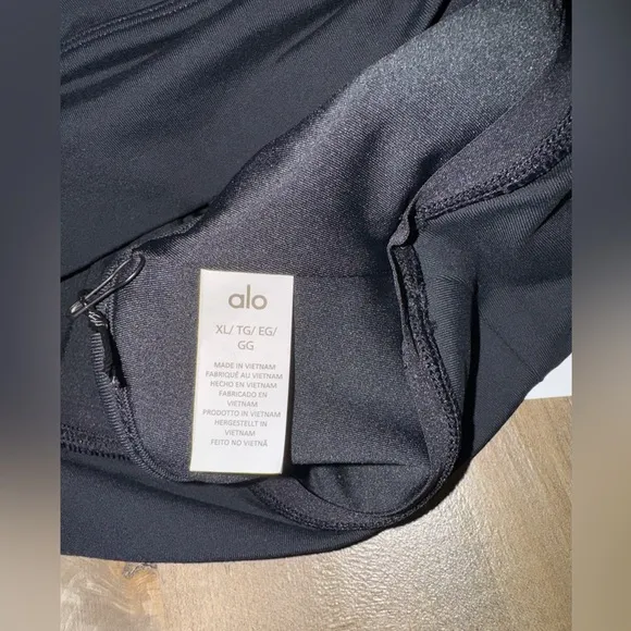 Alo Yoga Wild Thing Bra NWT Black Size XL