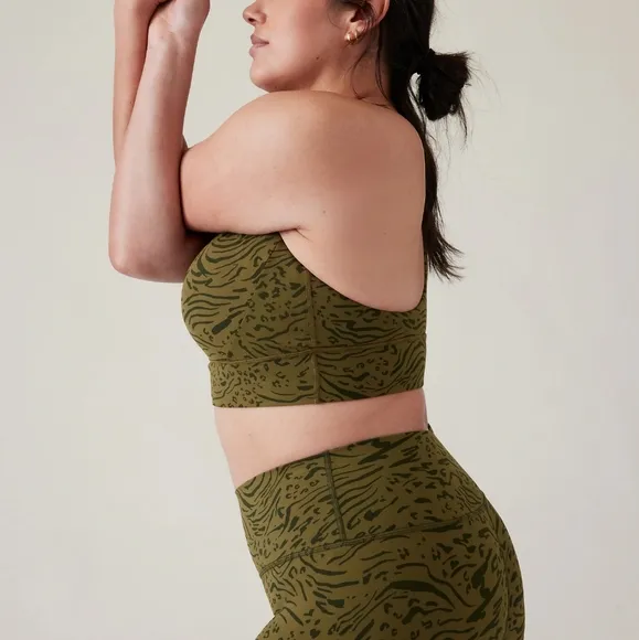Athleta Transcend Plunge Bra/Nina Animal Olive