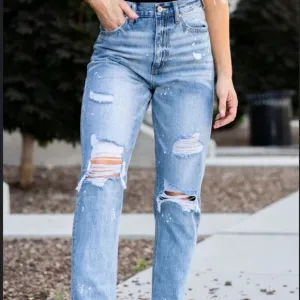 BEST SELLER 🌟 KanCan Martinville High Rise Slim Straight Jeans