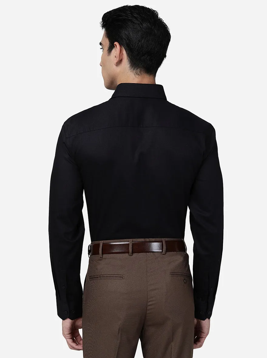 Black Solid Regular Fit Formal Shirt | JadeBlue