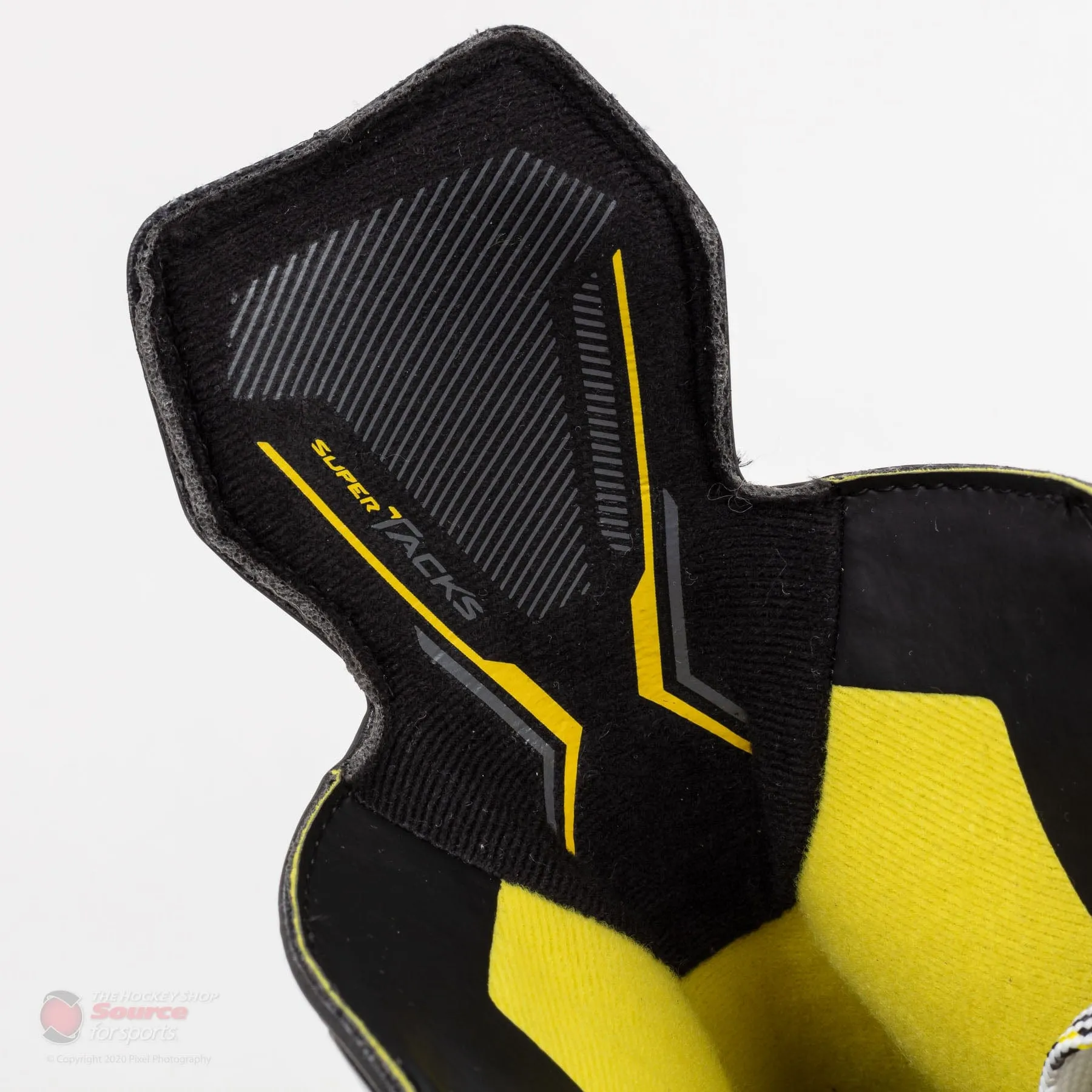 CCM Super Tacks 9370 Senior Hockey Skates