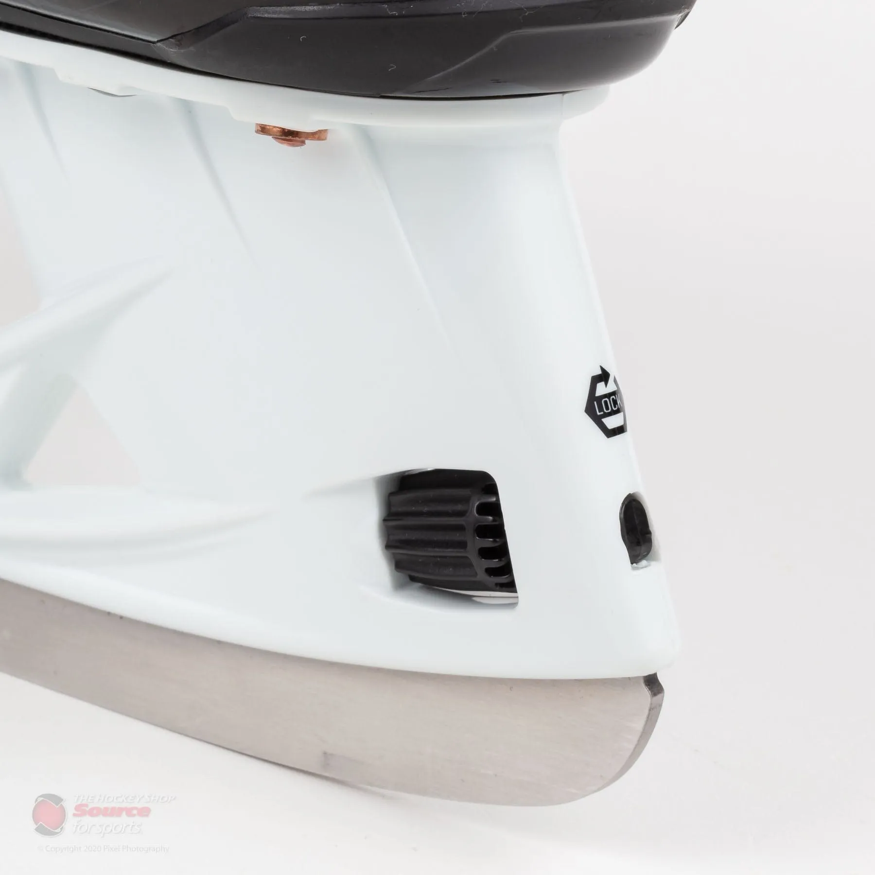 CCM Super Tacks 9370 Senior Hockey Skates
