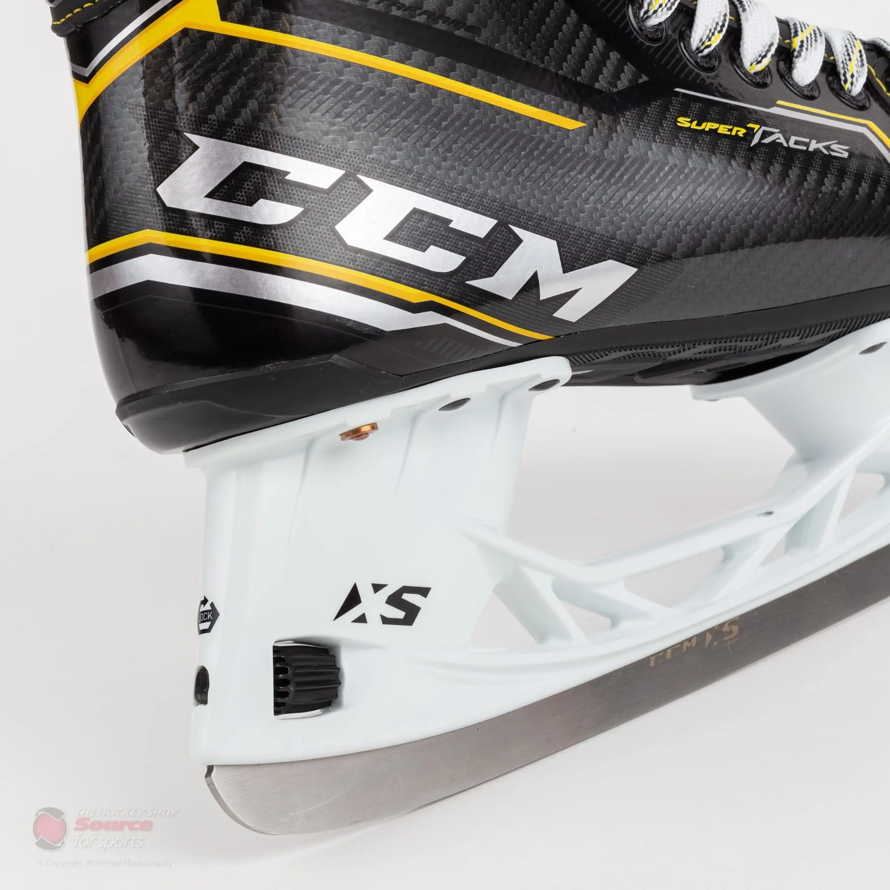 CCM Super Tacks 9370 Senior Hockey Skates
