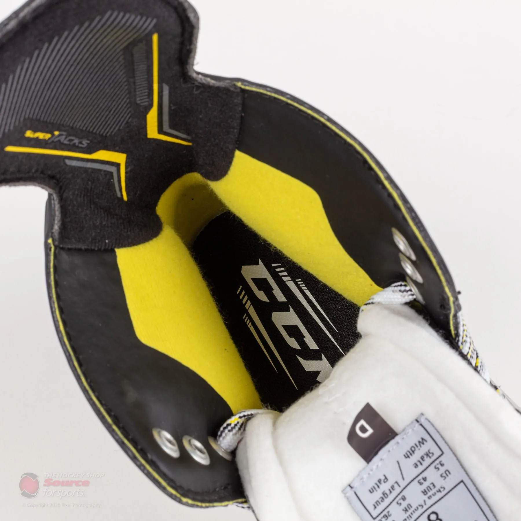 CCM Super Tacks 9370 Senior Hockey Skates