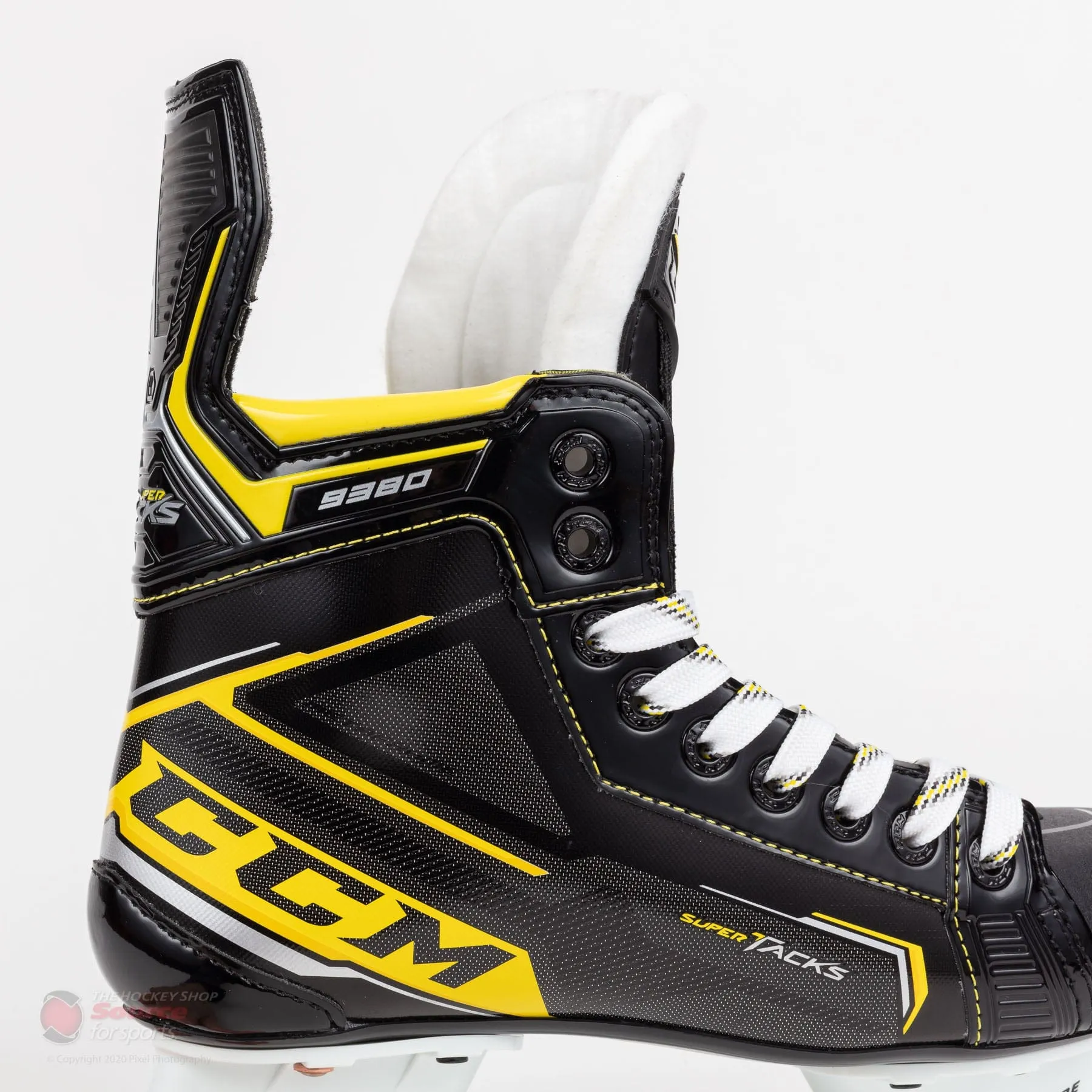 CCM Super Tacks 9380 Junior Hockey Skates