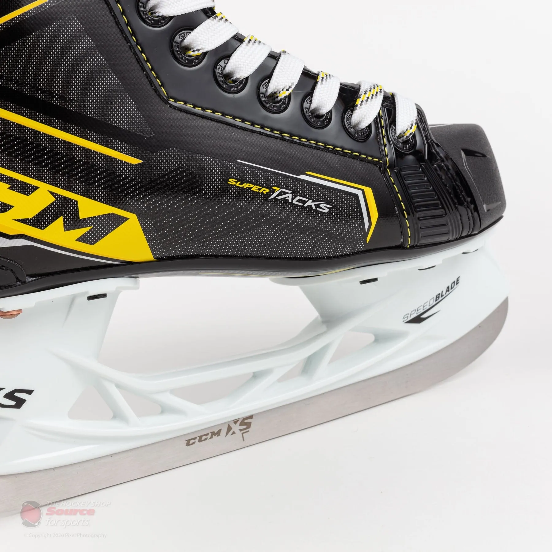 CCM Super Tacks 9380 Junior Hockey Skates