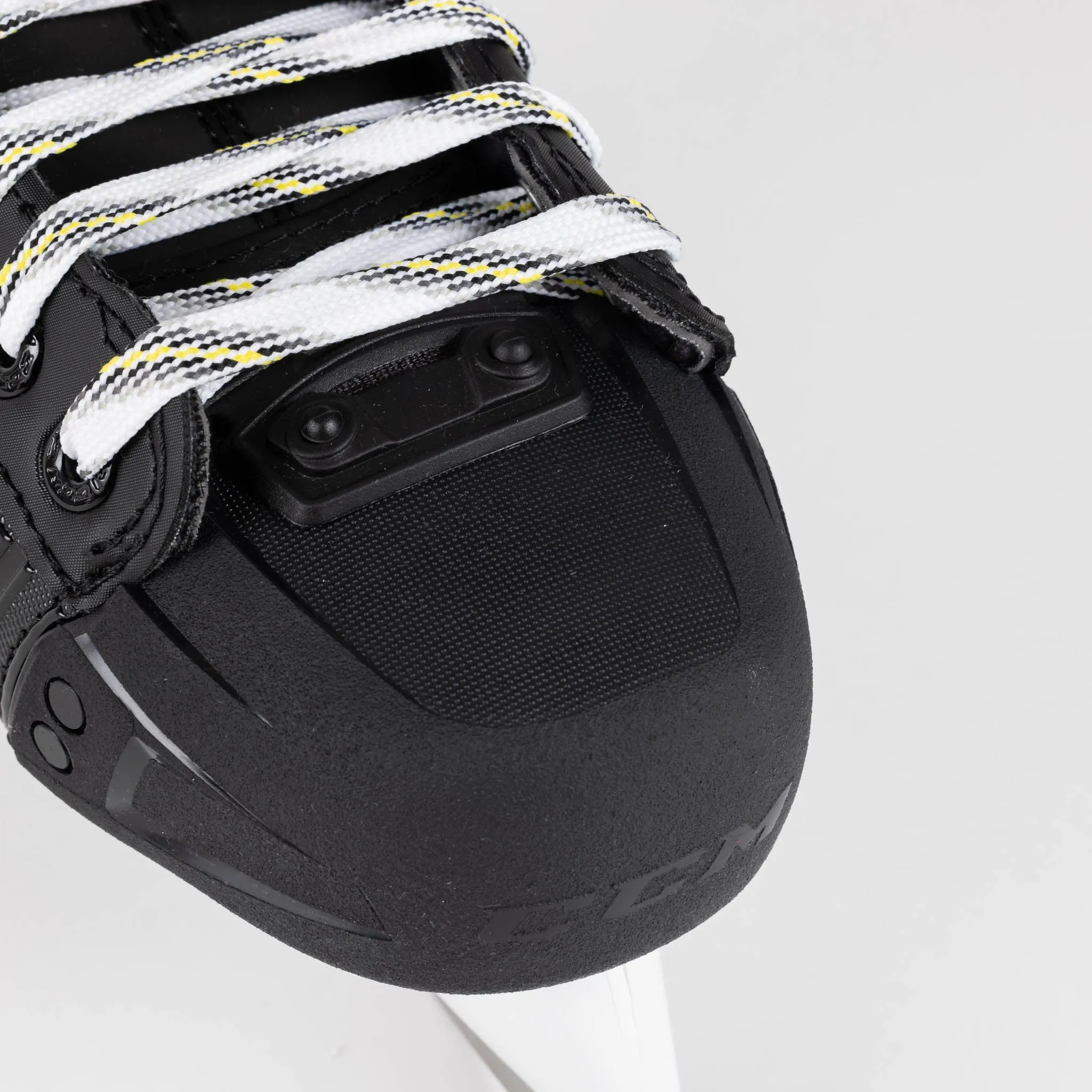 CCM Tacks AS580 Intermediate Hockey Skates