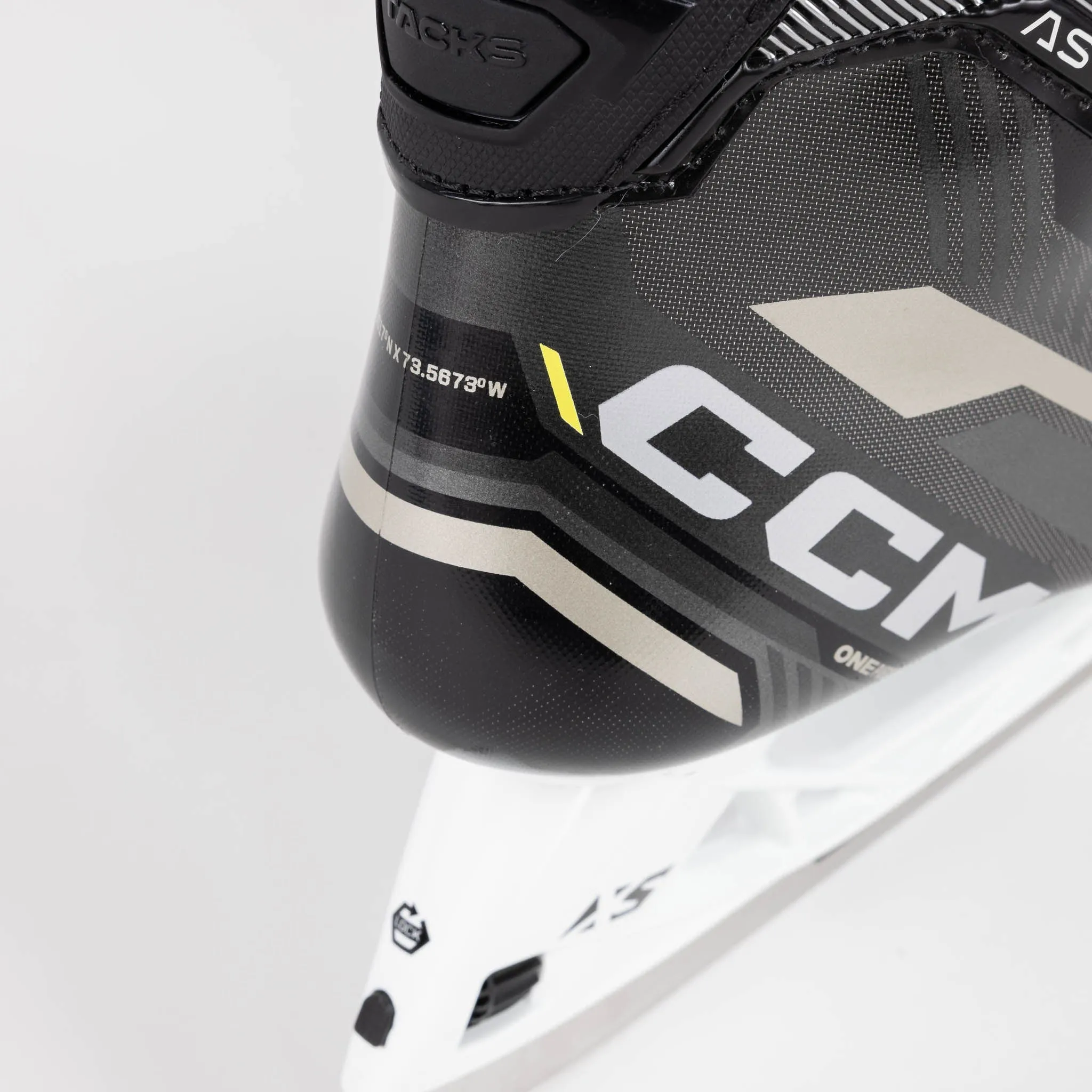 CCM Tacks AS580 Intermediate Hockey Skates