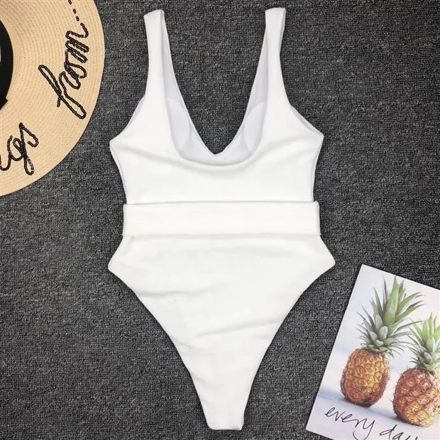Chic Belt Ring One-Piece Swimsuit | Trendy Swimwear for Summer 2024