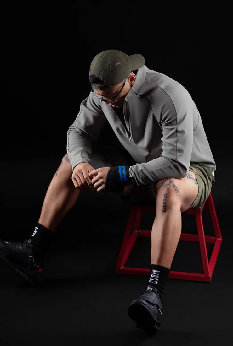 DRY-FIT ジップドライ ロングスリーブ＆フレアスポーツパンツセットアップ