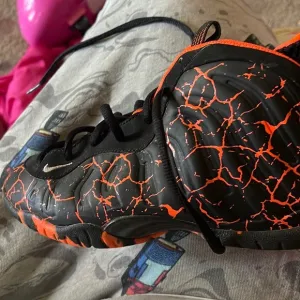Foamposite size 3 I lightly
