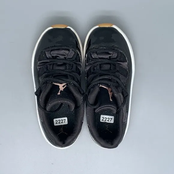 Jordan 11 Retro Low Black Coral Shoes 645107-013 Toddler Sz 9C EU 26
