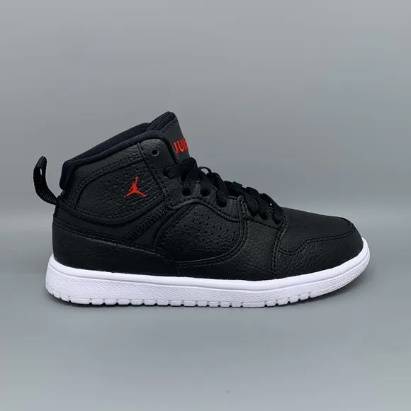 Jordan Access PS Black Gym Red Shoes AV7943-001 Kids Sz 12C