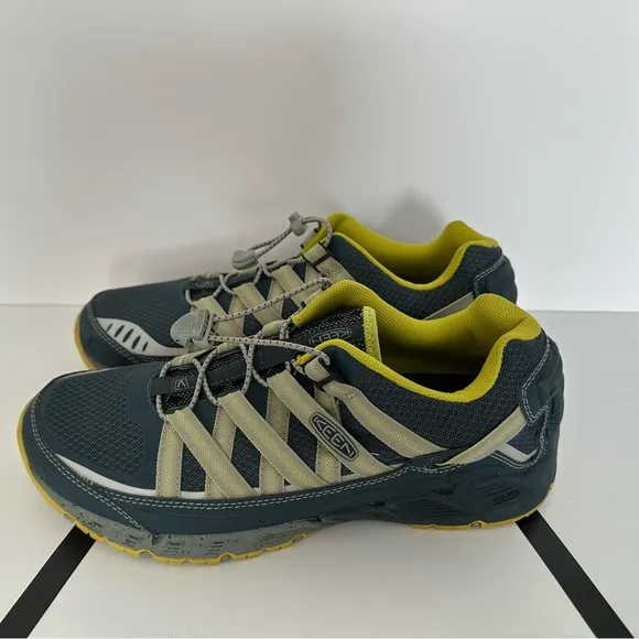 KEEN Versatrail Trail Low Hiking Shoes - Green