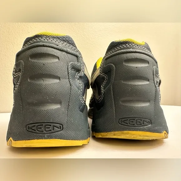 KEEN Versatrail Trail Low Hiking Shoes - Green