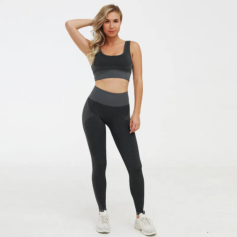 Knitted seamless fitness suit trendy