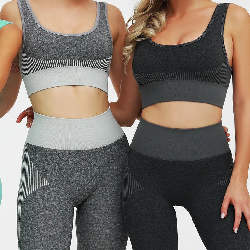 Knitted seamless fitness suit trendy