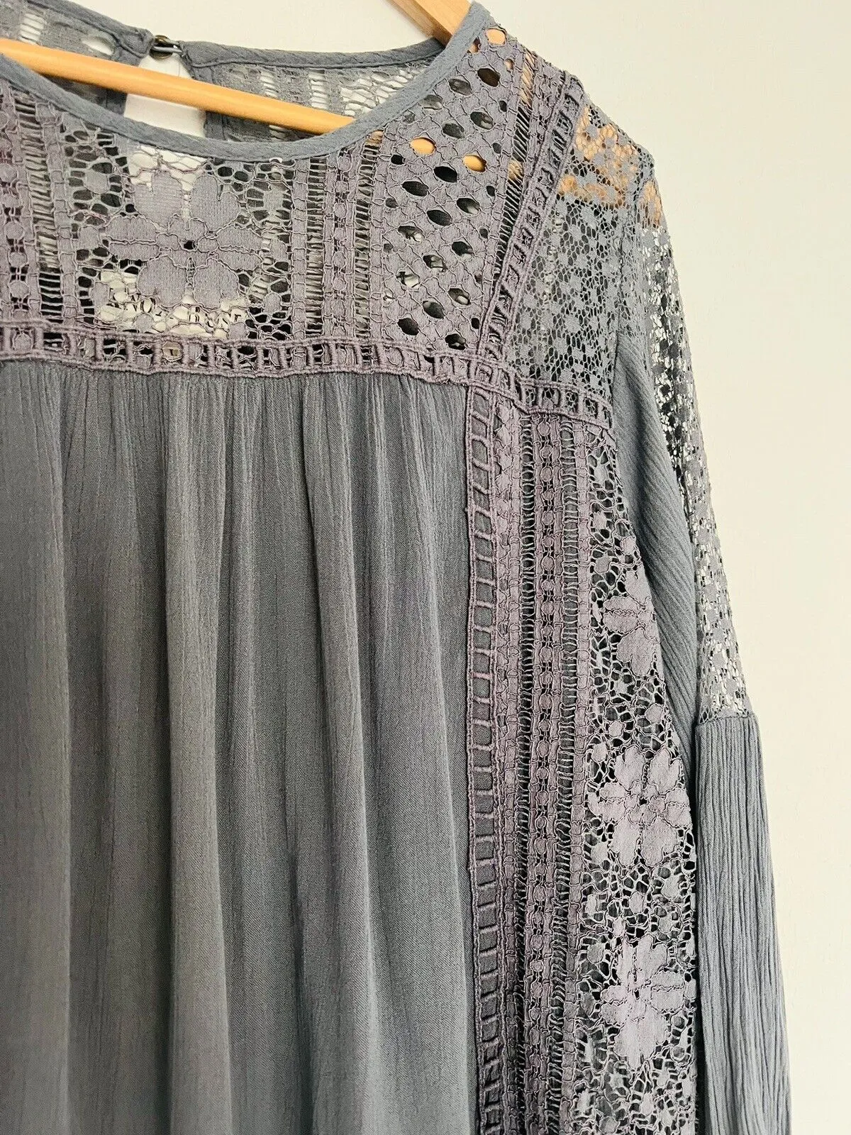 KNOX ROSE Mixed Media Flowy Top Sz L Lace Blouse Balloon Sleeves Boho