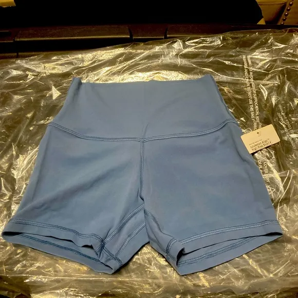 LULULEMON ALIGN SHORT