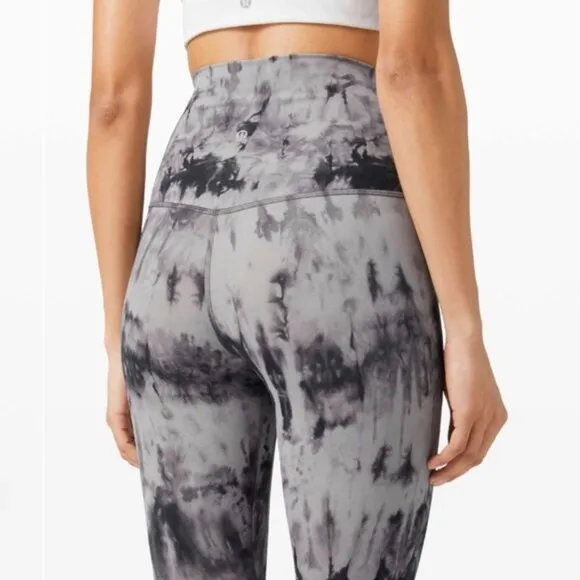 Lululemon Align Super High Rise Short 10&quot; *Game DayGame Day Dark Chrome Black