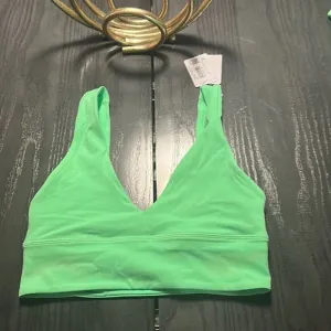 lululemon Align V-Neck Bra Light Support, A/B Cup Pistachio Green Size 6 sports