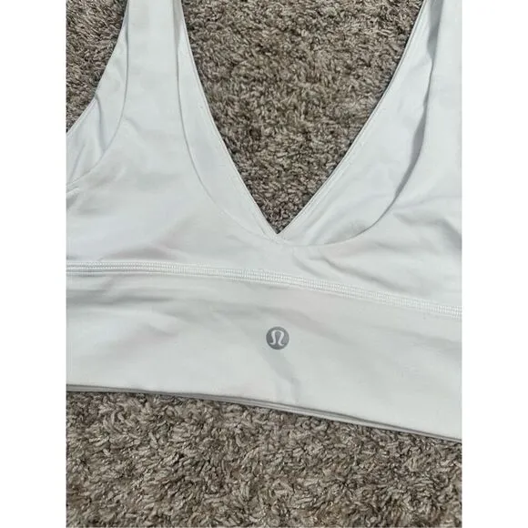 Lululemon Align V-Neck Bra Light Support White Sports Bra Size 8 A/B Cup Yoga