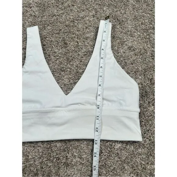 Lululemon Align V-Neck Bra Light Support White Sports Bra Size 8 A/B Cup Yoga