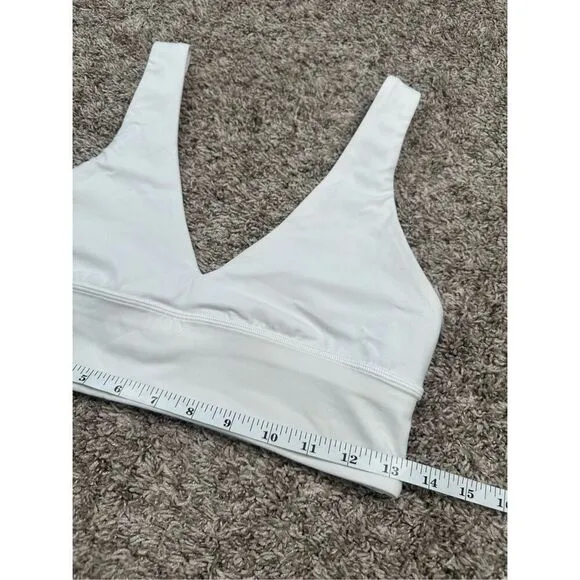 Lululemon Align V-Neck Bra Light Support White Sports Bra Size 8 A/B Cup Yoga