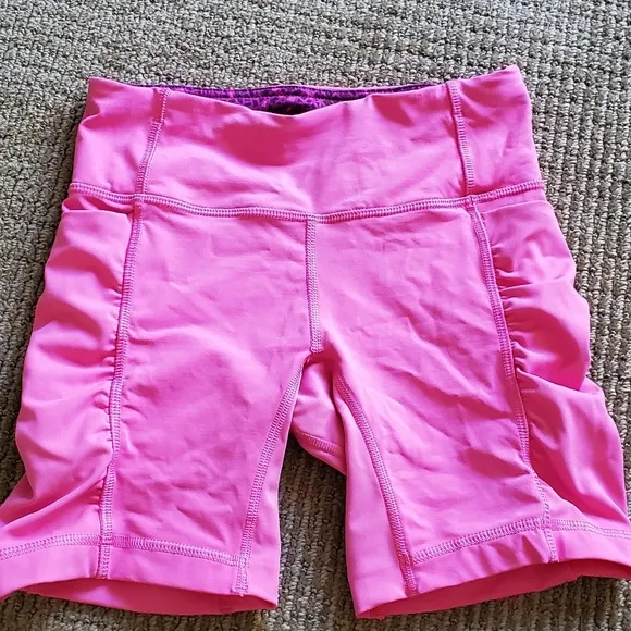 Lululemon paradise pink Speed Track Shorts scrunched up side pockets
