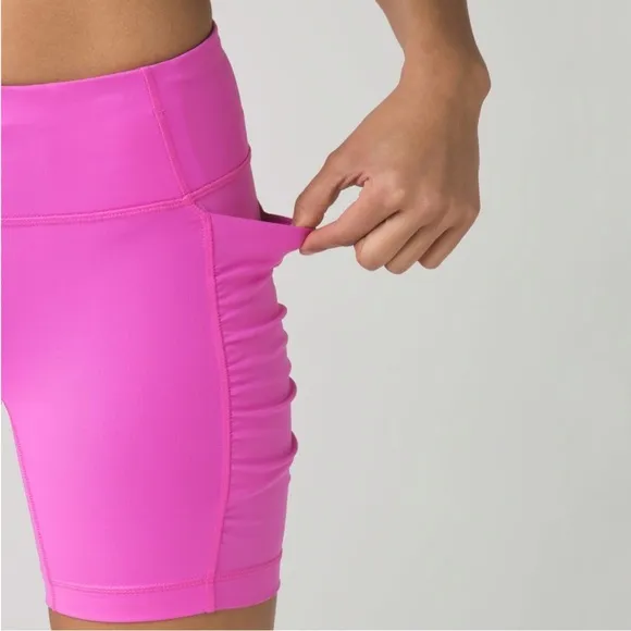 Lululemon paradise pink Speed Track Shorts scrunched up side pockets