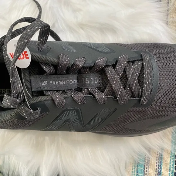 New in box new balance fresh foam trail running shoes men’s size 12 black/grey