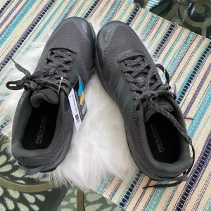New in box new balance fresh foam trail running shoes men’s size 12 black/grey