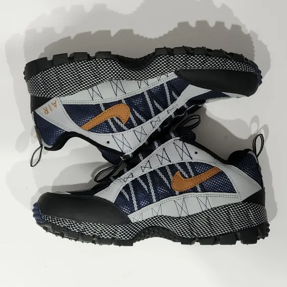 Nike Air Humara QS Low Midnight Navy Trail Shoes FJ7098 300 Men’s Size 5.5 NEW