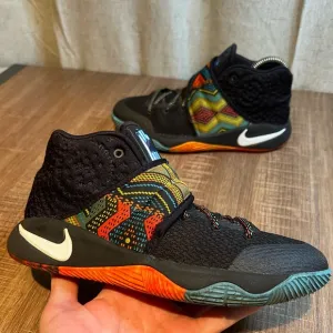 Nike Kyrie 2 GS Black History Month Black Multicolor 835944-099 size 4.5Y