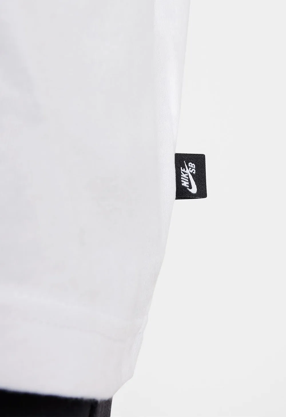 NIKE SB M90 Spray Can s/s tee