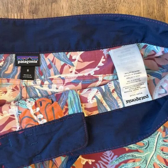Patagonia Women’s Wavefarer 100% Nylon Boardshorts Swim Hike Jurassic Fern Sz 8