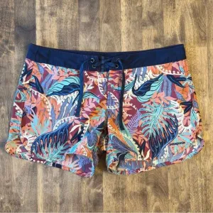 Patagonia Women’s Wavefarer 100% Nylon Boardshorts Swim Hike Jurassic Fern Sz 8