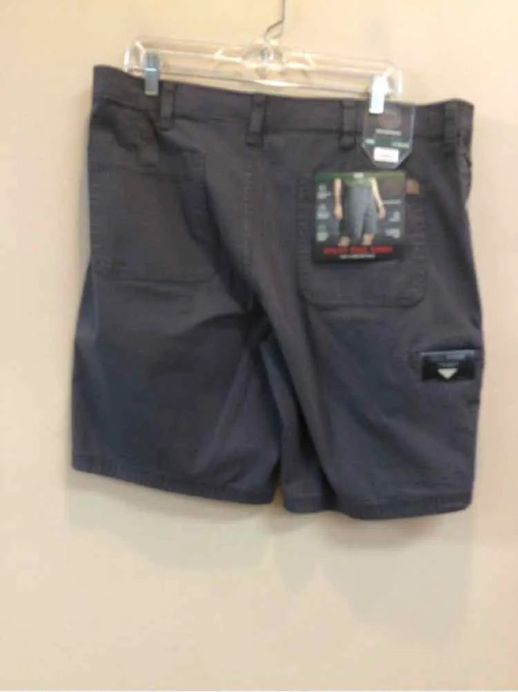 SIZE 40 WEATHERPROOF Men's SHORTS