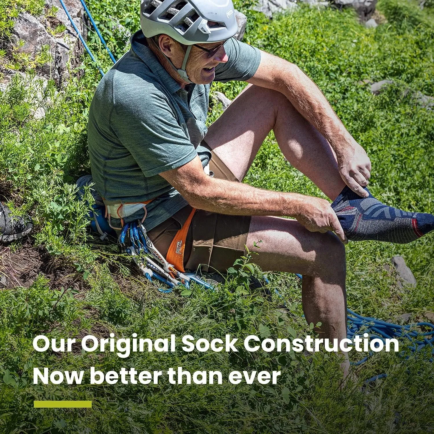 Smartwool Men's Hike Classic Edition Light Cushion Solid Crew Socks