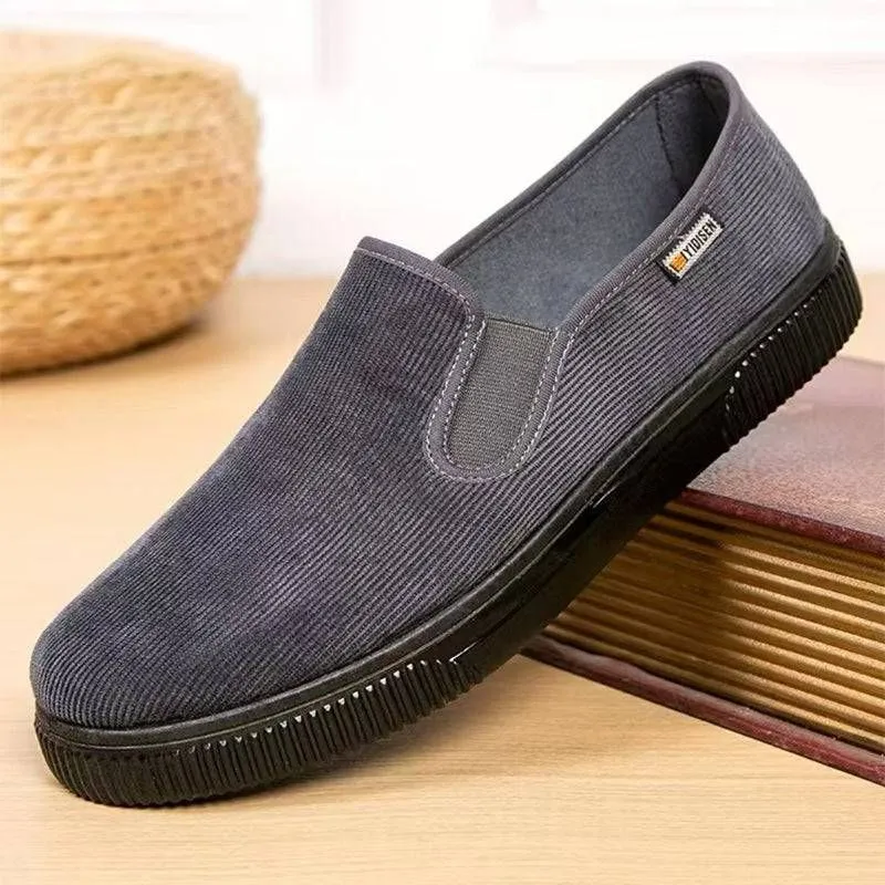 Soft and breathable sole shoes for men