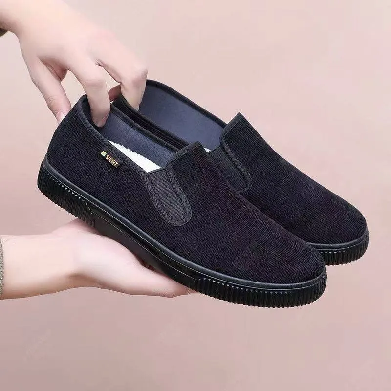 Soft and breathable sole shoes for men
