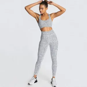 Solid Color Yoga Outfit for Fitness and Exercise