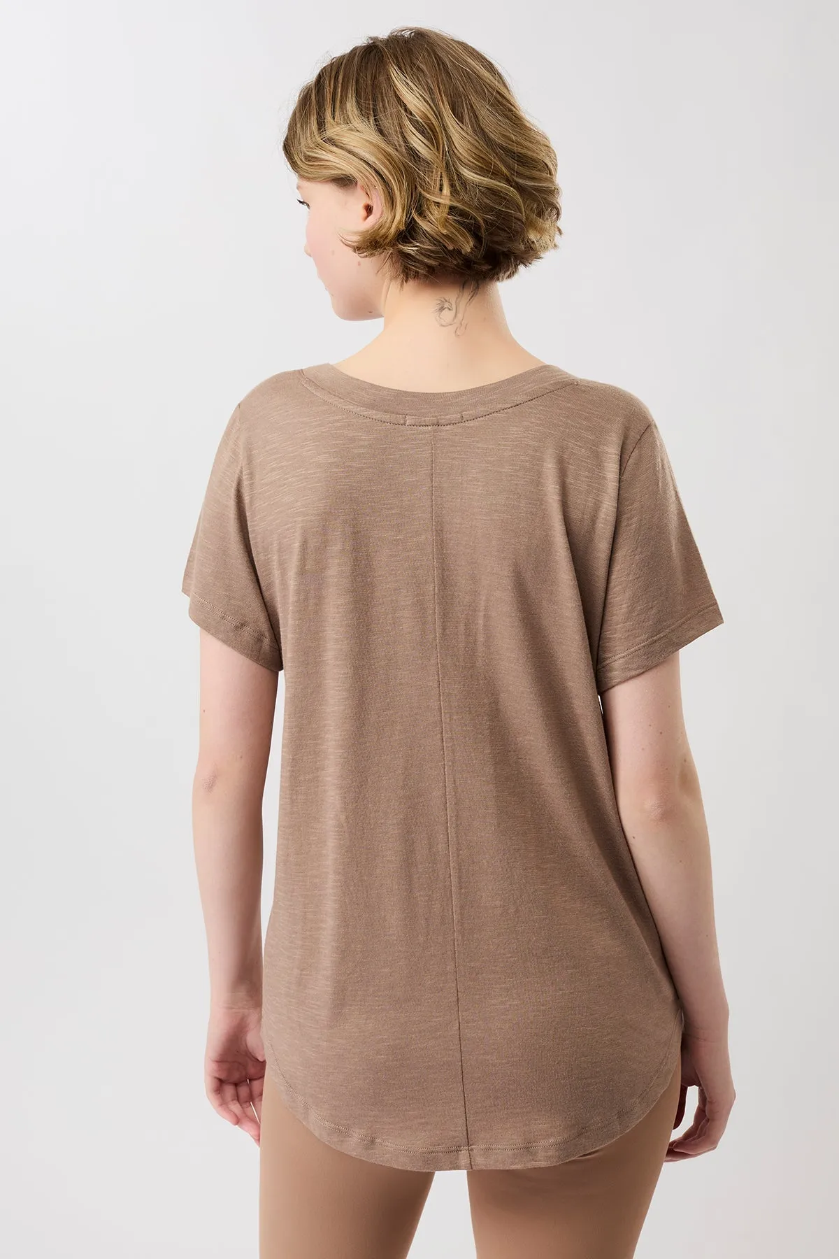 The New V-Neck Curtado