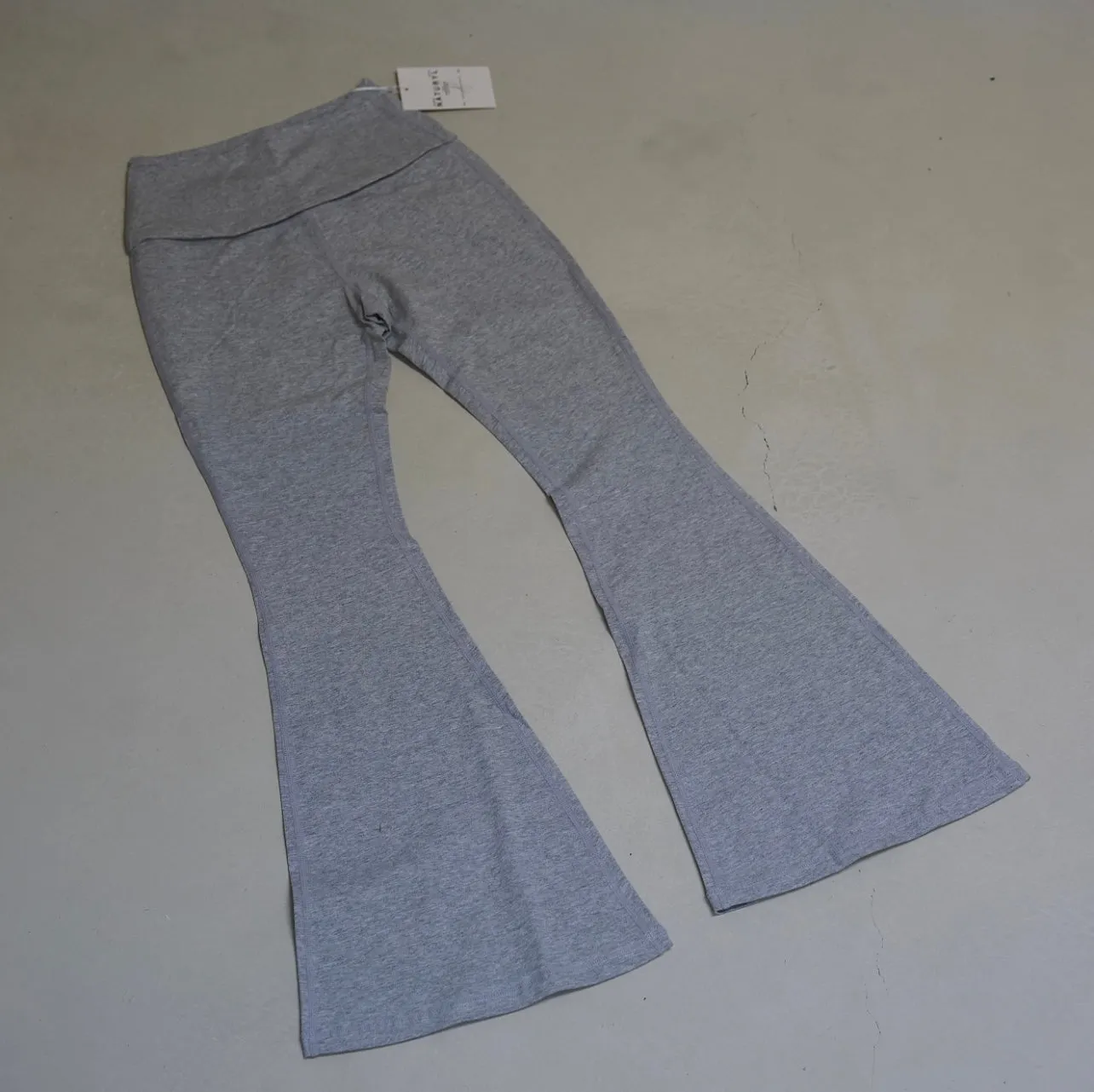 THE STRETCH SCULPT YOGA PANTS