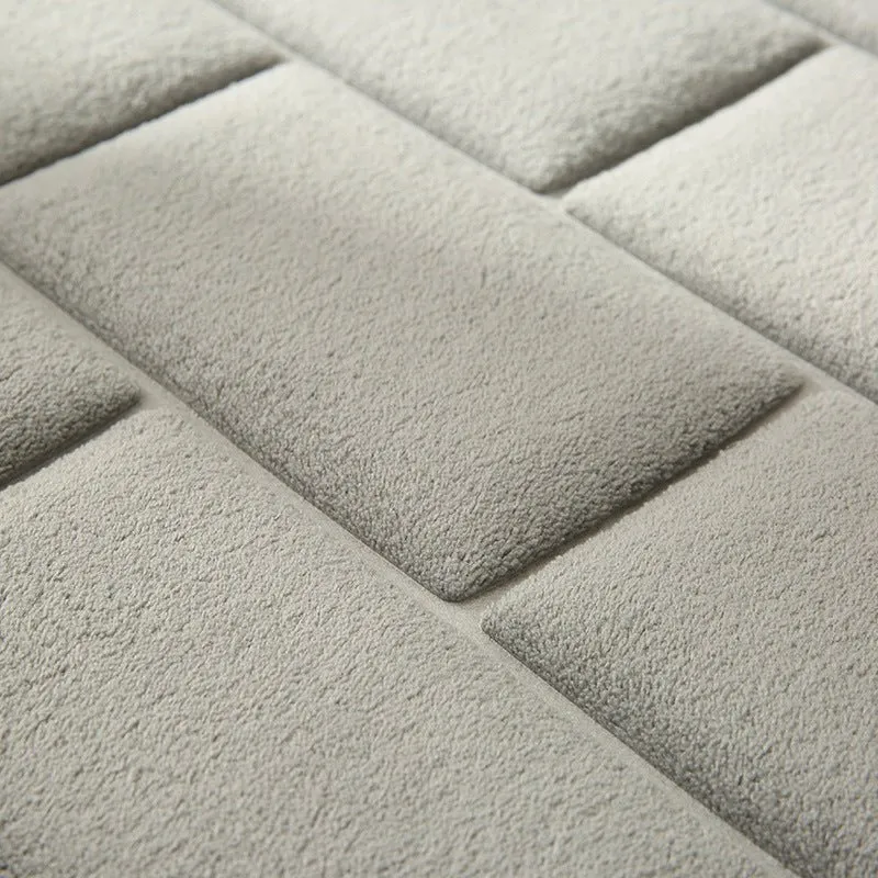 VeluraSoft – Plush Non-Slip Bath Mat