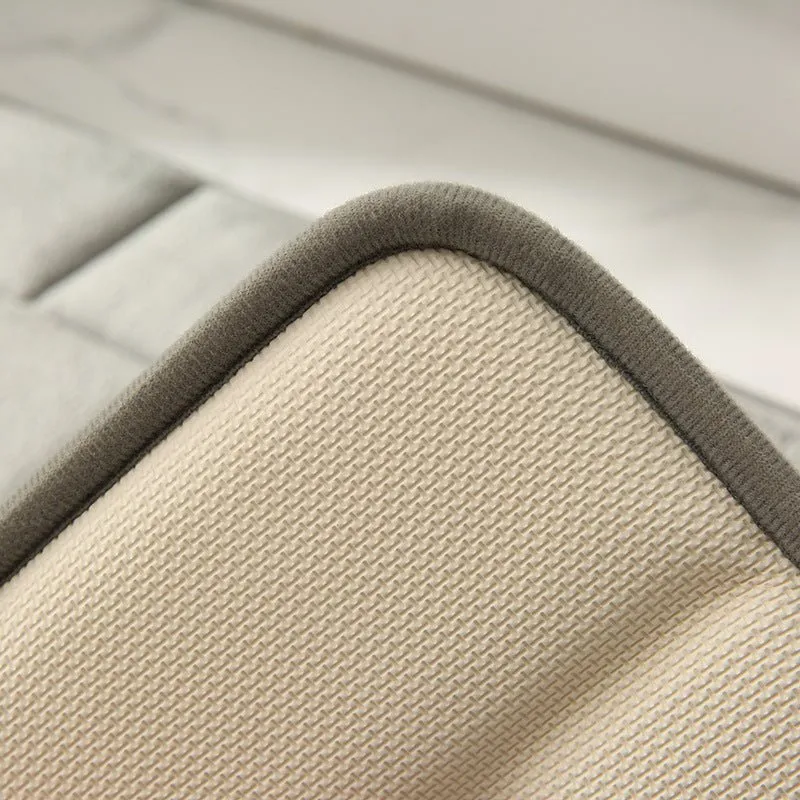 VeluraSoft – Plush Non-Slip Bath Mat