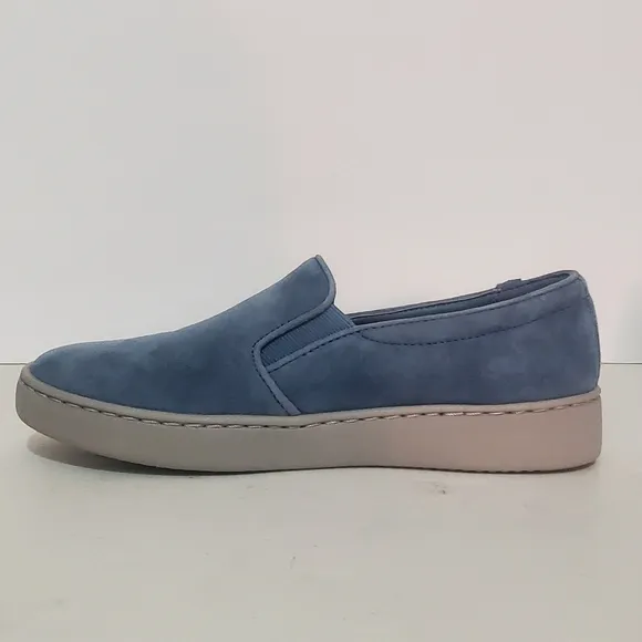 Vionic Avery Pro Light Blue Suede loafer sneaker comfort slip on shoes 7 NWOB