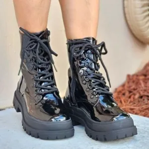 Women's Combat Lace Up Ankle Block Heeled Boots Black Color